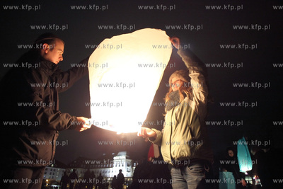 Sopot. Swieto Niepodleglosci. Wypuszczenie lampionow.

11.11.2013

fot....