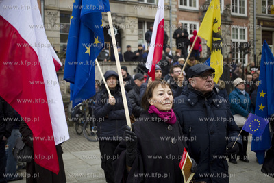 Gdańsk. Długi Targ. Manifestacja jedności z Europą...