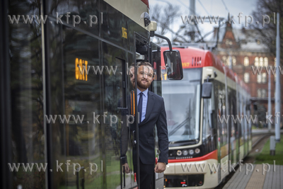 Prezentacja tramwajów tramwaje PESA Jazz Duo wyposażonych...