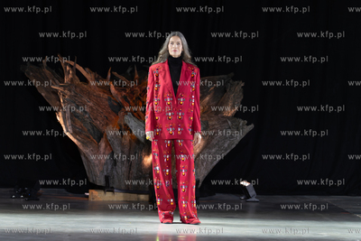 Pokaz mody i bursztynu AMBER Vibes podczas międzynarodowych...