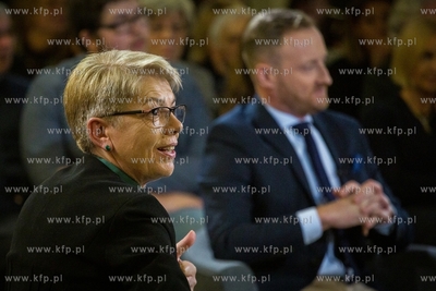 Debata  transmitowana przez TVN24 „Arena Idei”...