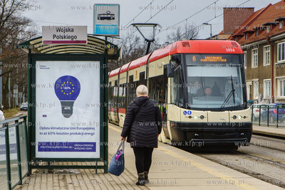 Antyunijna kampania  podkreślająca negatywną rolę...