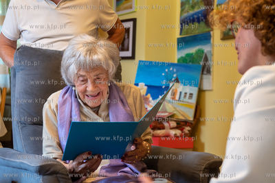 Przyjęcie z okazji 103. urodzin pani Krystyny Ramułt...