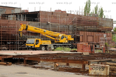 Stocznia Gdanska w niedziele. n/z dzwig 17.05.2009...