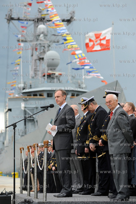Port wojenny Oksywie w Gdyni. Przekazanie dowodzenia...