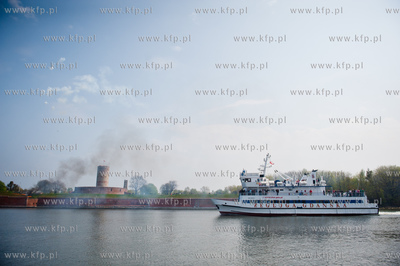 Gdansk. Nowy Port. Druga edycja Bitwy Morskiej o Twierdze...