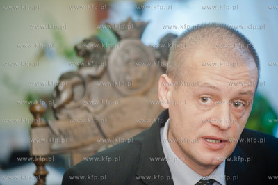 Gdansk. Urzad Marszalkowski. Konferencja prasowa poprzedzajaca...