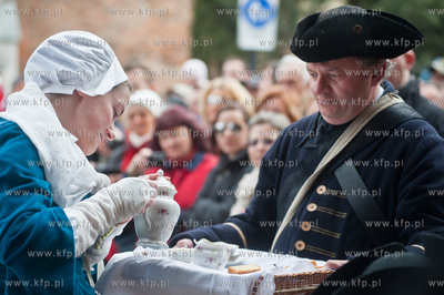 Gdansk. Plac miedzy Złota Brama a Wieza Wiezienna....