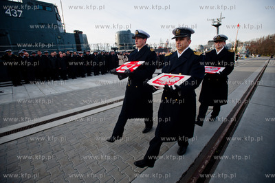Port Wojenny w Gdyni. Ceremonia ostatniego opuszczenia...