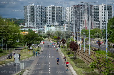 Zawodnicy na trasie II PZU Gdansk Maraton. 
15.05.2016
fot....