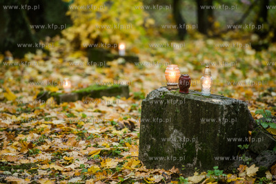 Gdańsk. Dzień Wszystkich Świętych. Nz były Cmentarz...
