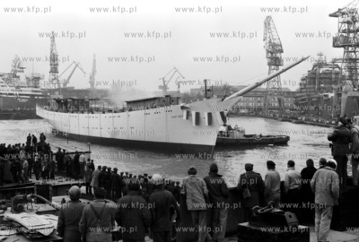 Wodowanie Daru Mlodziezy w Stoczni Gdanskiej im Lenina....