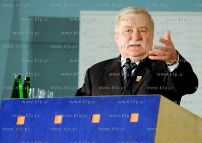 Gdansk. Konferencja W przededniu wielkiej zmiany. Okragly...