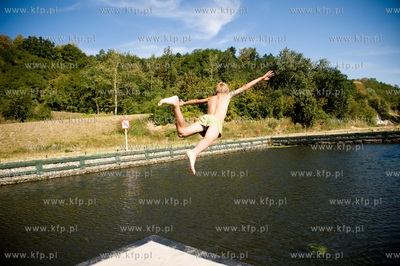 Dobrzyn nad Wisla. Zalew Wloclawski. Zabawy nad rzeka,...