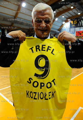 Sopot. Hala 100-lecia. Polska Liga Koszykowki. Mecz...