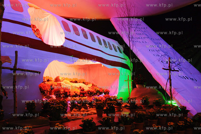 Grob Panski w kosciele Najswietszej Marii Panny Wspomozenia...