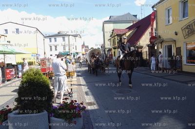 Ustka. Jan Holewik z Katowic przyjechal do Ustki bryczka...