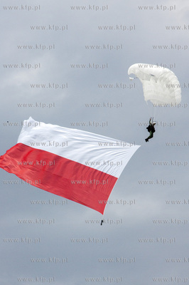 Piknik lotniczy polaczony ze Swietem 49 Bazy Lotniczej...