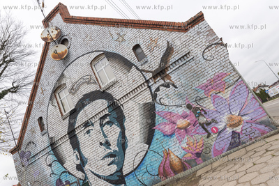 Starogard Gdański,Mural na ul. Lubichowskiej poświęcony...