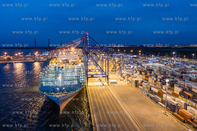 Do DCT Gdańsk zawinął największy kontenerowiec...