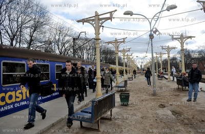 Remontowany przystanek Szybkiej Kolei Miejskiej w Sopocie....