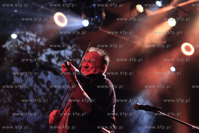 Koncert z cyklu Meskie Granie w klubie B90 na terenie...