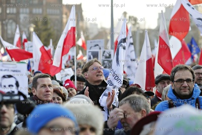 Gdańsk. Plac Solidarności. Wiec poparcia dla Lecha...