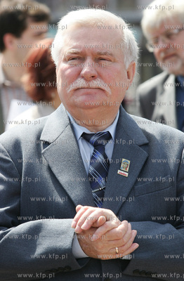 Uroczyste odsloniecie plakatu " Wszystko zaczelo sie...