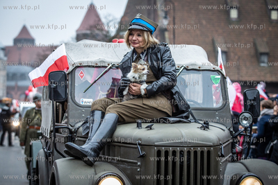 Gdańsk. Parada  na 100-lecie odzyskania niepodległości....