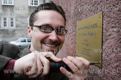 Jaroslaw Walesa w swoim biurze poselskim przy ul Chlebnickiej...