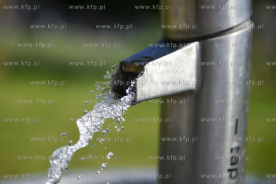 Poidełko - zdrój wodny na ul. Karpiej.  10.07.2024...