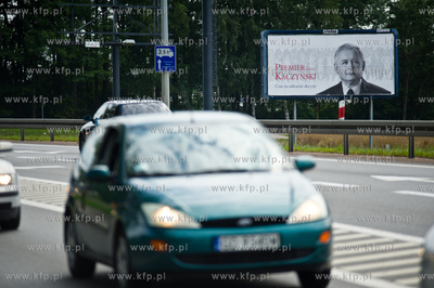 Przejazdowo. Droga krajowa nr 7. Bilblord wyborczy...