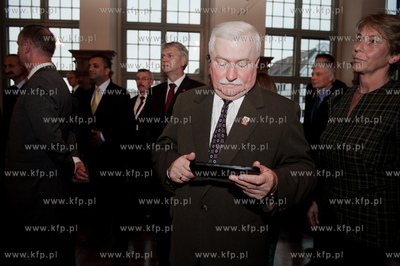 Gdansk. Zielona Brama. Uczestnicy nieformalnego spotkania...