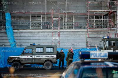 Gdansk. Saperzy wywoza pocisk mozdziezowy znaleziony...