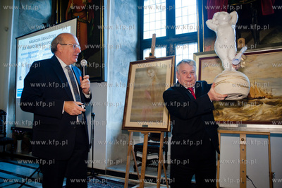 Gdansk. Ratusz Glownego Miasta. Uroczystosc wreczenia...