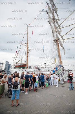 Gdynia. Meksykanski zaglowca Cuauhtemoc, ktory zacumowal...