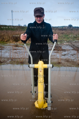 Gdansk. Zbiornik retencyjny Augustowska. Konferencja...