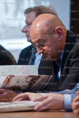 Muzeum Miasta Gdyni. Promocja ksiazki pt. Gdynia Zachod...