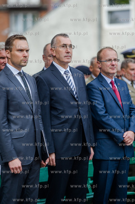 Gdansk. Msza Swieta na placu Obroncow Poczty Polskiej...