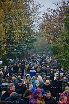Gdansk. Cmentarz Lostowicki. Dzien Wszystkich Swietych....