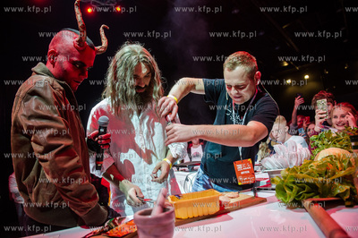 Miedzynarodowe Targi Gdanskie Amber Expo. Hoop Likes...