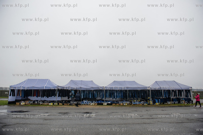 Gielda samochodowa w Pruszczu Gdanskim. Jedno z
najwiekszych...