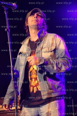 Dni Pruszcza 2008 - koncert Golden Life na stadionie...