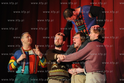 Kino Neptun, Gdansk. Wystep kabaretu Lowcy.B
31.01.2009
fot....