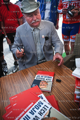 Pierwszy Maraton Sierpniowy w Gdansku Nz. Lech Walesa...
