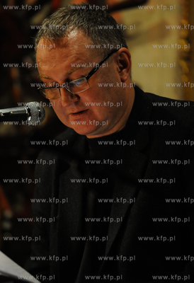 Gdansk. Klub Zejman. Wieczor z poezja. n/z poeta, prozaik...