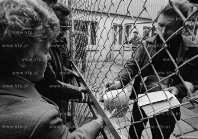 Strajk w Stoczni Gdanskiej im Lenina. Nz. stoczniowiec...