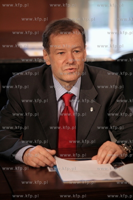 Sopot - Dworek Sierakowskich. Konferencja prasowa ruchu...