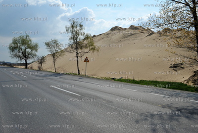 Budowa autostrady A1 na odcinku Torun - Strykow. 25.04.2011...