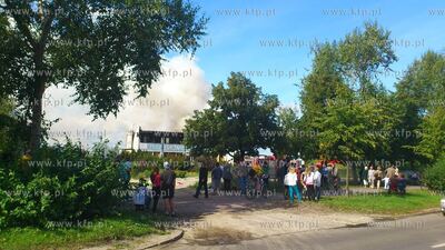 Pozar pustostanu na ulicy Hallera w Gdansku. Pozar...